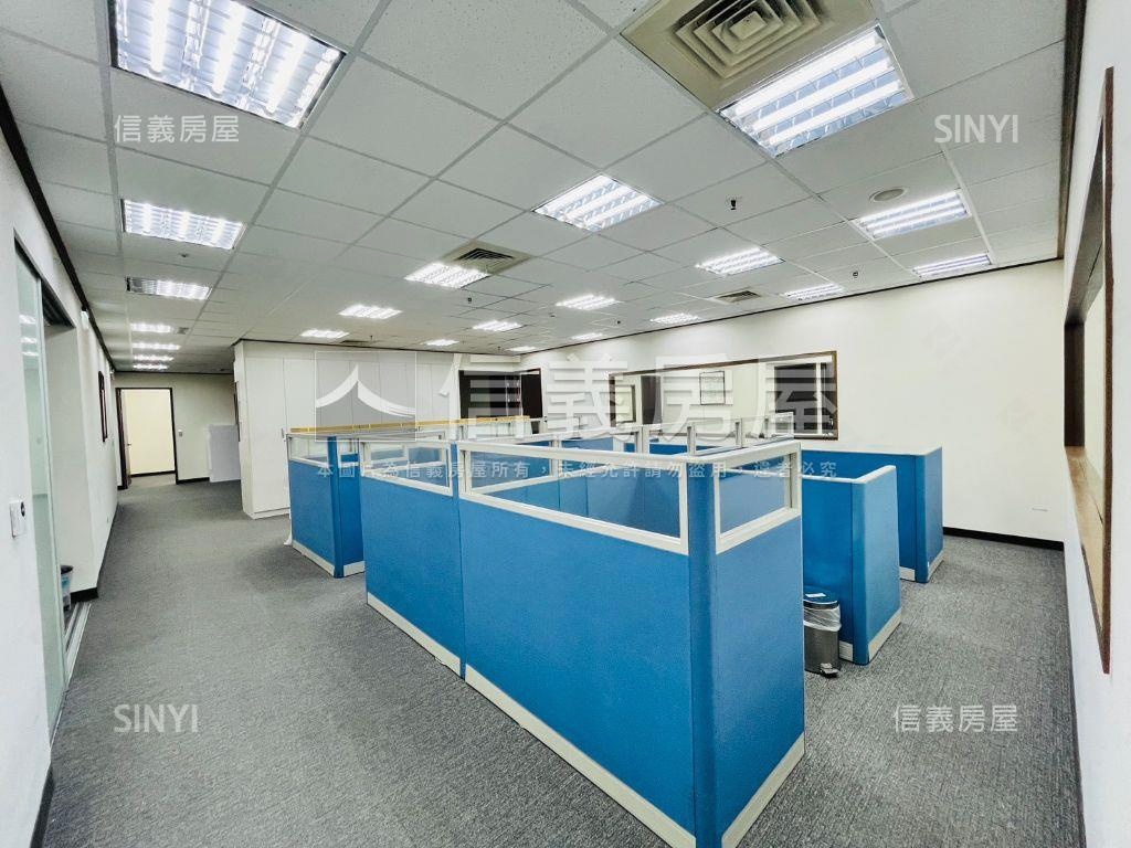 南軟二期高樓方正辦公室房屋室內格局與周邊環境