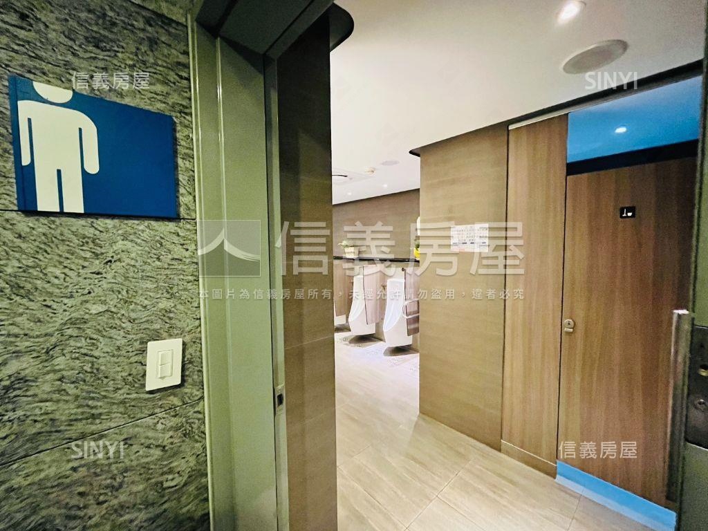 南軟二期高樓方正辦公室房屋室內格局與周邊環境