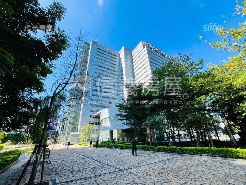 南軟二期高樓方正辦公室房屋室內格局與周邊環境