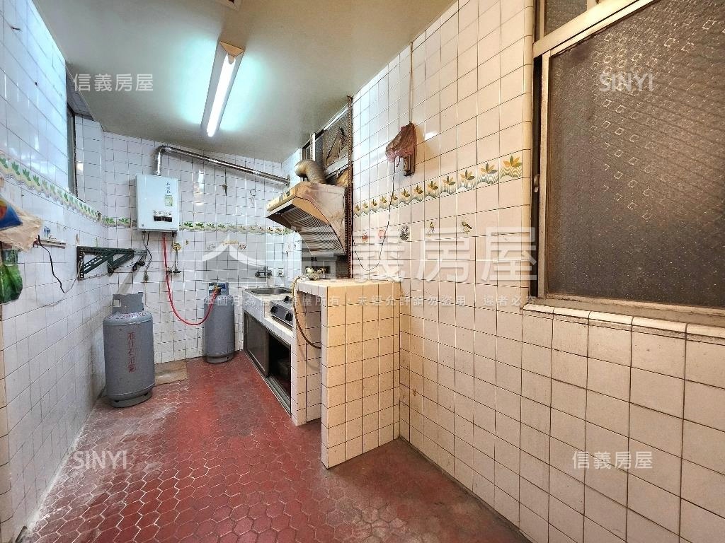 信義二樓臻選✩房屋室內格局與周邊環境