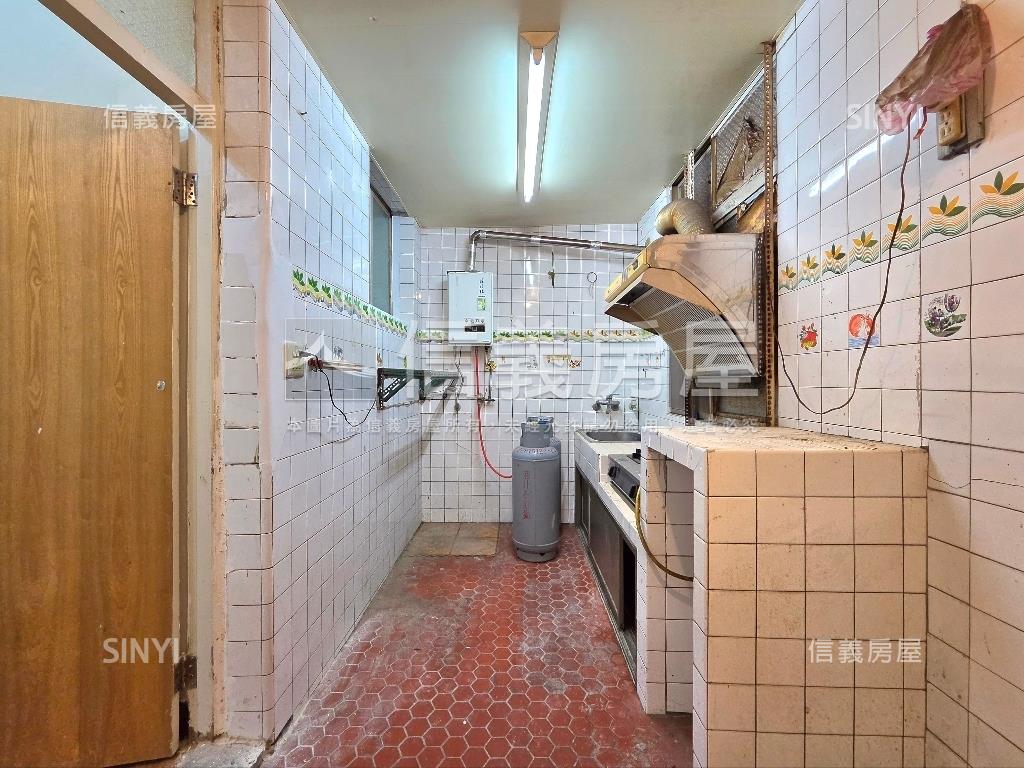 信義二樓臻選✩房屋室內格局與周邊環境