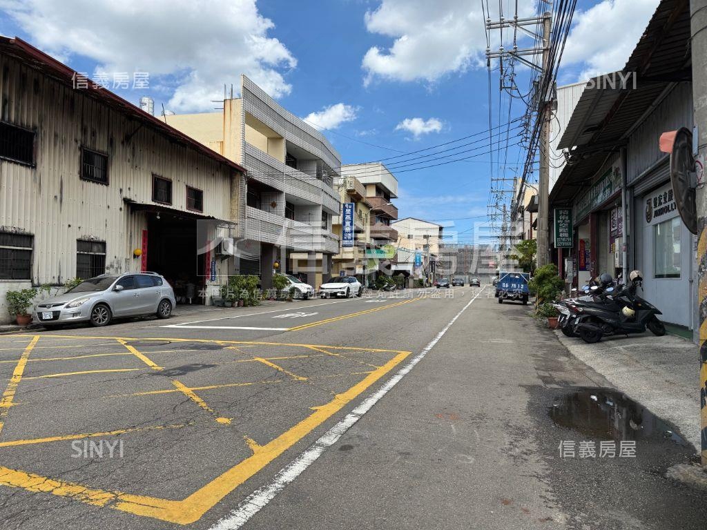 酷正永豐路大面寬透店房屋室內格局與周邊環境