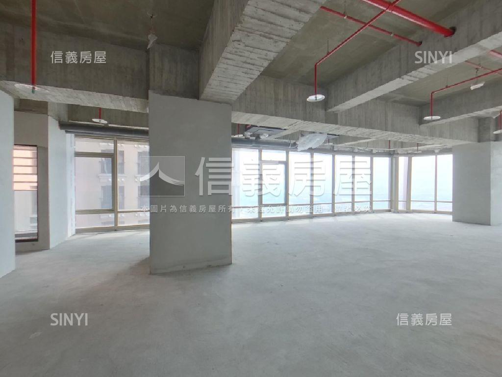 七期ＴＯＰ１商業辦公室房屋室內格局與周邊環境