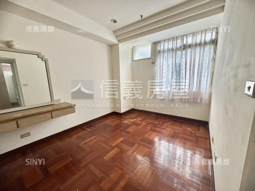 雙敦高樓遠景四房房屋室內格局與周邊環境