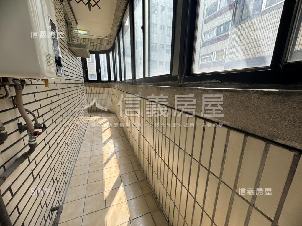 雙敦高樓遠景四房房屋室內格局與周邊環境