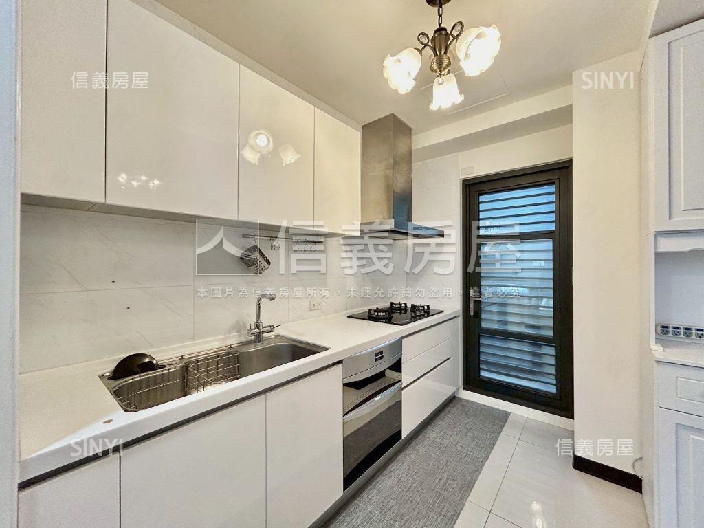 仁發上境美３房房屋室內格局與周邊環境