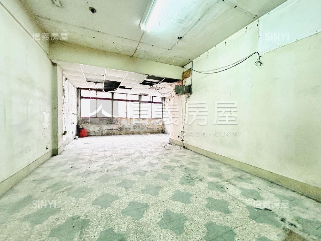 正東湖路車水馬龍住辦２樓房屋室內格局與周邊環境