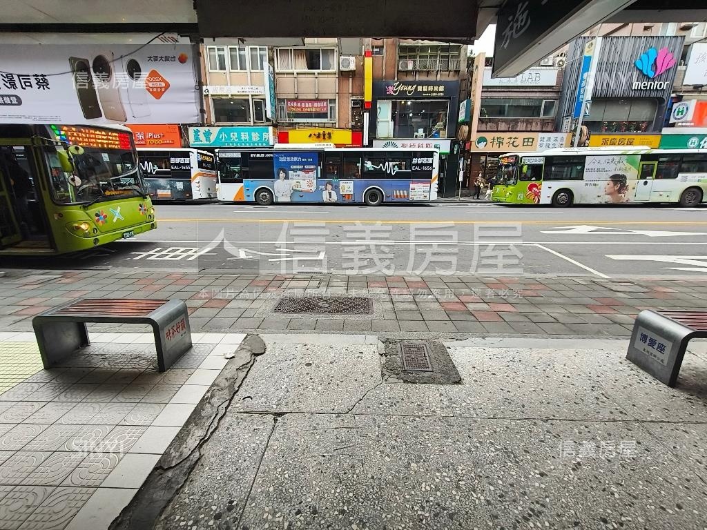 正東湖路車水馬龍住辦２樓房屋室內格局與周邊環境
