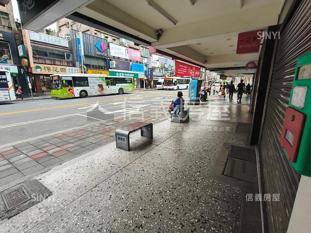 正東湖路車水馬龍住辦２樓房屋室內格局與周邊環境