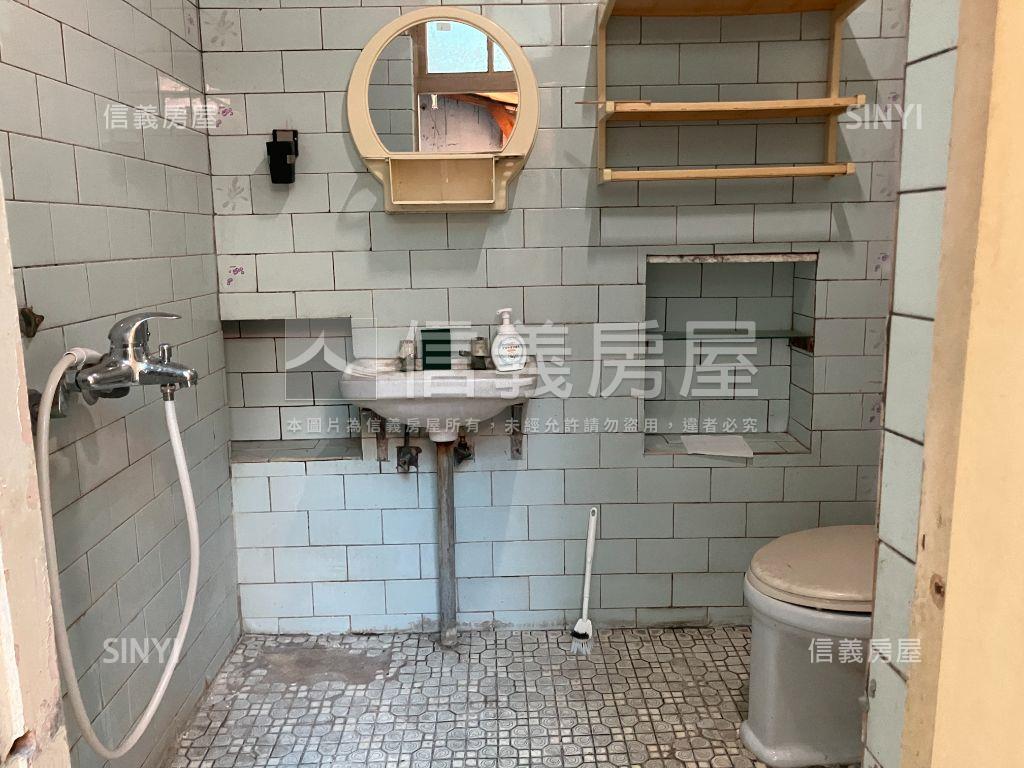 中西區和平街獨棟透天房屋室內格局與周邊環境