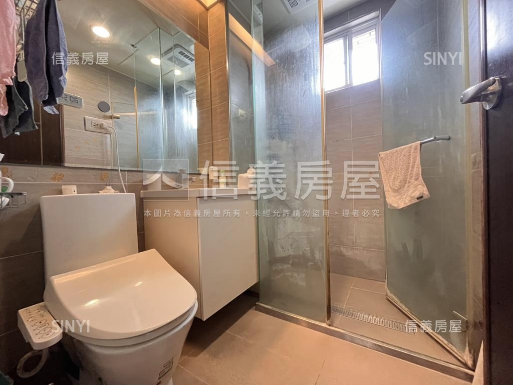 專任美麗家園三房一室車位房屋室內格局與周邊環境