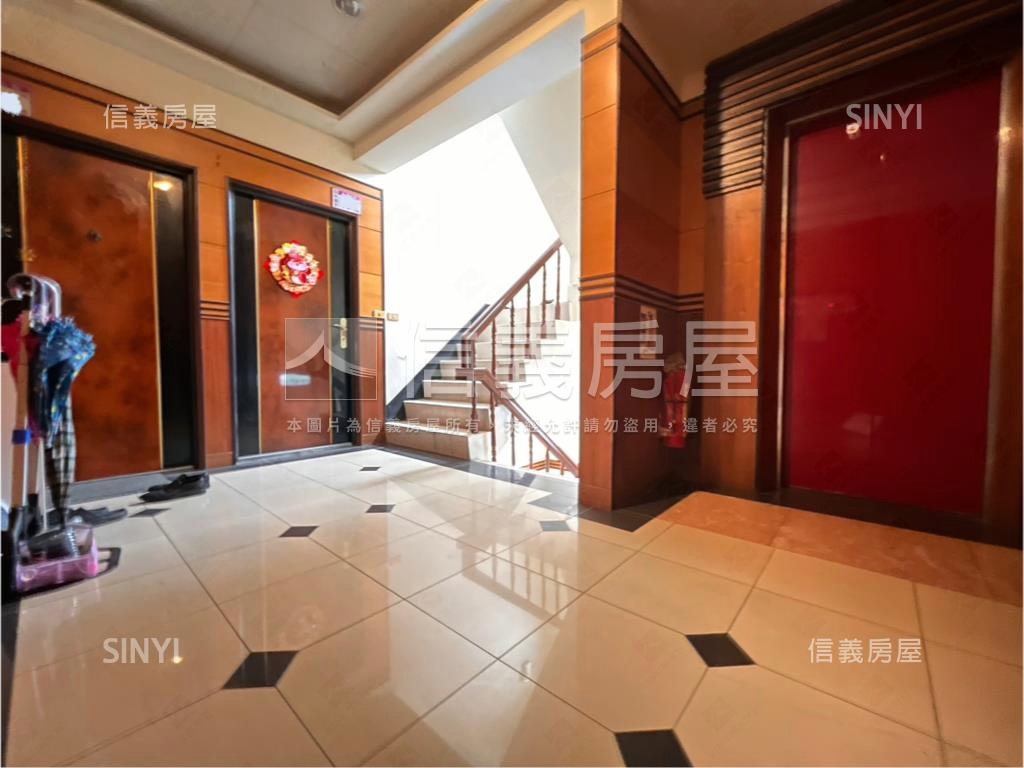 專任美麗家園三房一室車位房屋室內格局與周邊環境