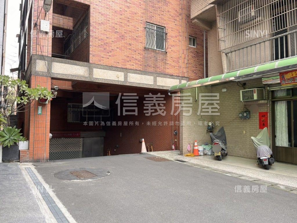 專任美麗家園三房一室車位房屋室內格局與周邊環境