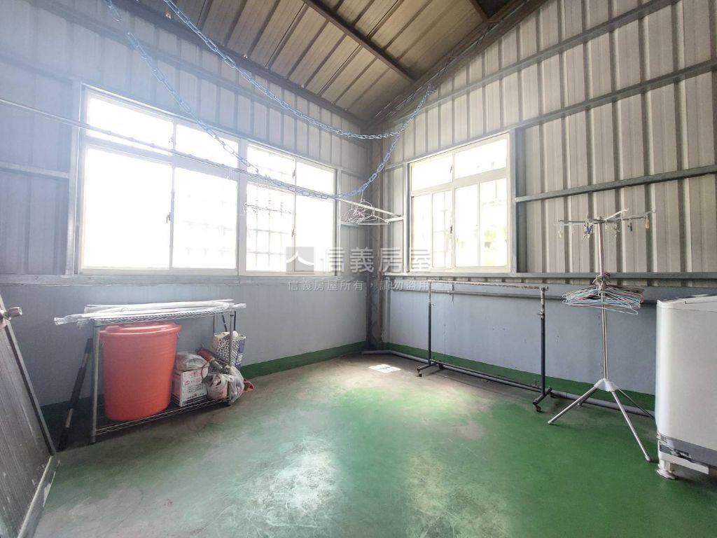 水湳經貿近巨蛋美透天房屋室內格局與周邊環境