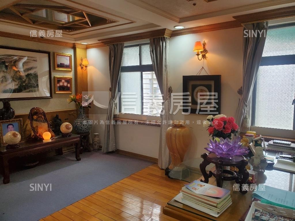 近重劃區頂加大空間房屋室內格局與周邊環境