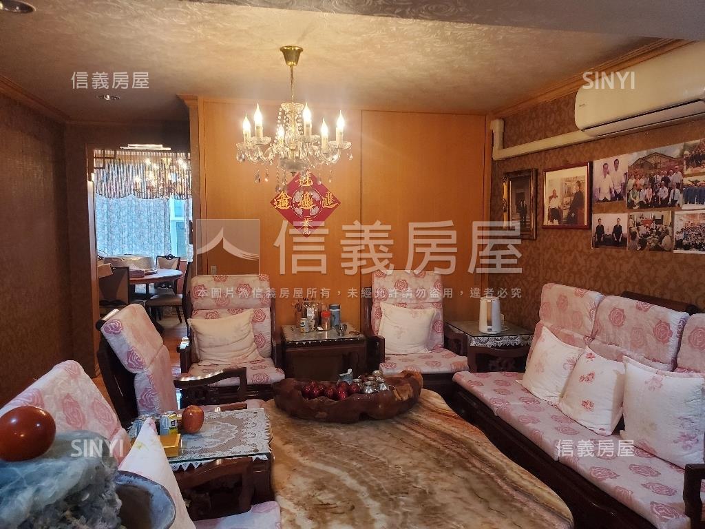 近重劃區頂加大空間房屋室內格局與周邊環境
