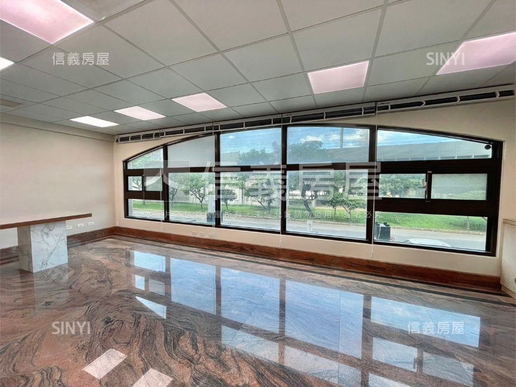 高鐵北路二樓辦公室房屋室內格局與周邊環境
