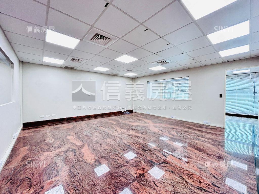 高鐵北路二樓辦公室房屋室內格局與周邊環境