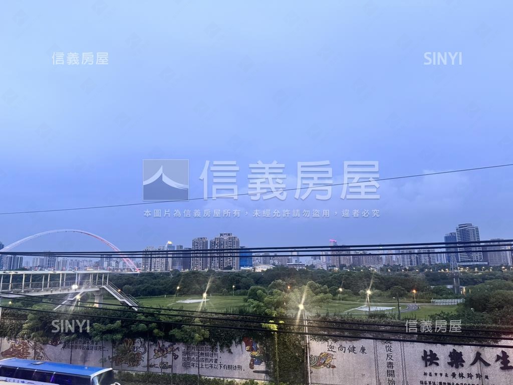 河濱景觀公寓四樓房屋室內格局與周邊環境