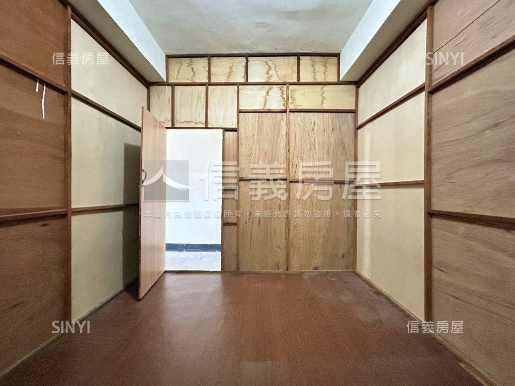 河濱景觀公寓四樓房屋室內格局與周邊環境