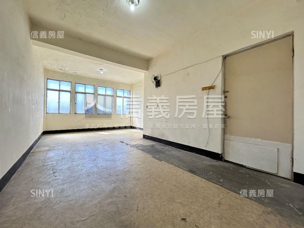 河濱景觀公寓四樓房屋室內格局與周邊環境