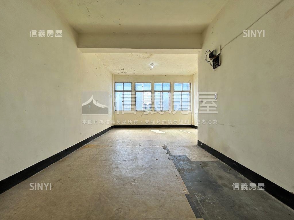 河濱景觀公寓四樓房屋室內格局與周邊環境