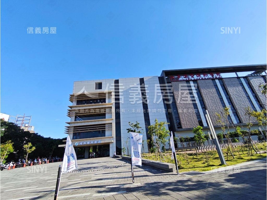 全聯旁面寬有車位透天店面房屋室內格局與周邊環境