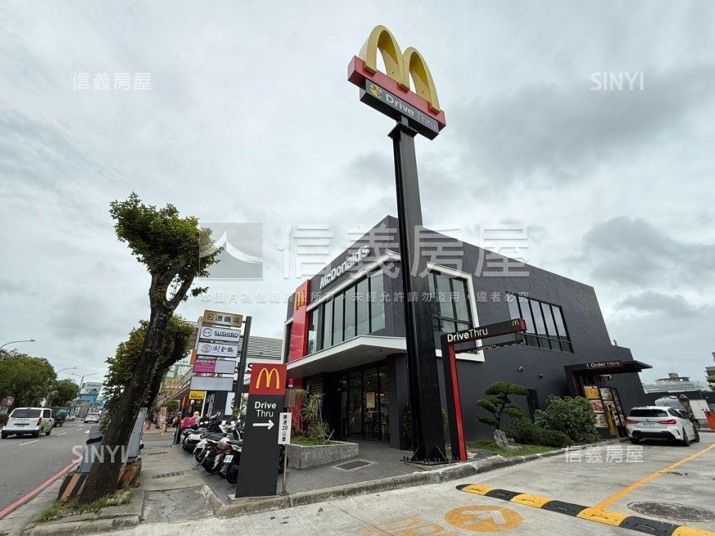 全聯旁面寬有車位透天店面房屋室內格局與周邊環境