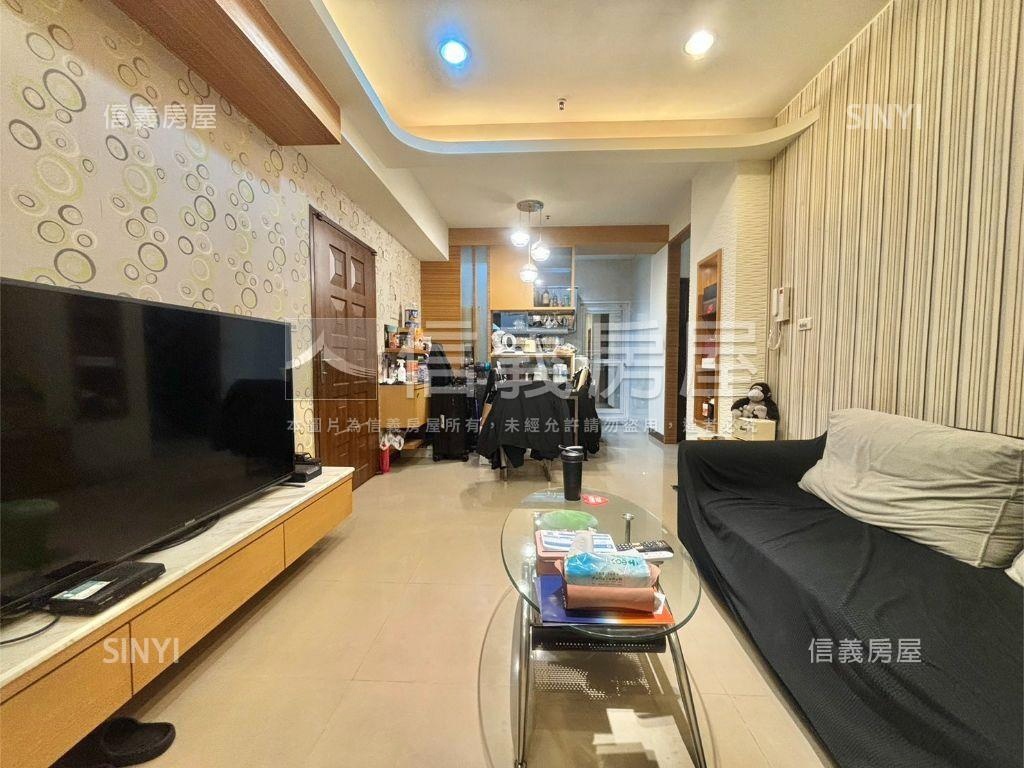 高美館華雄極美屋房屋室內格局與周邊環境