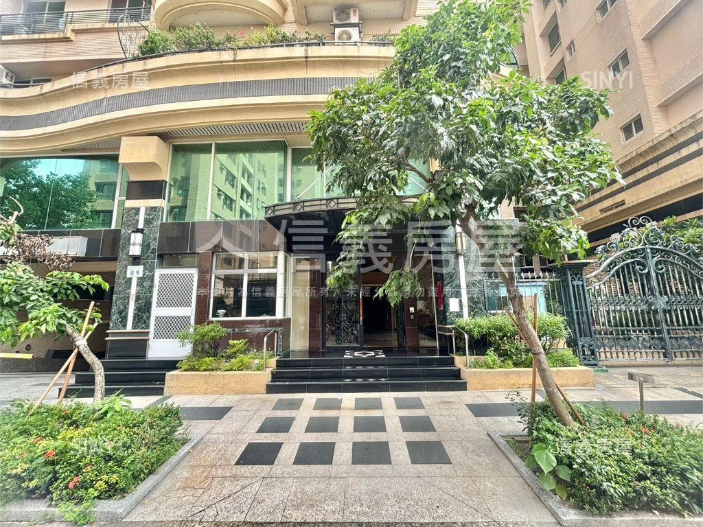 高美館華雄極美屋房屋室內格局與周邊環境