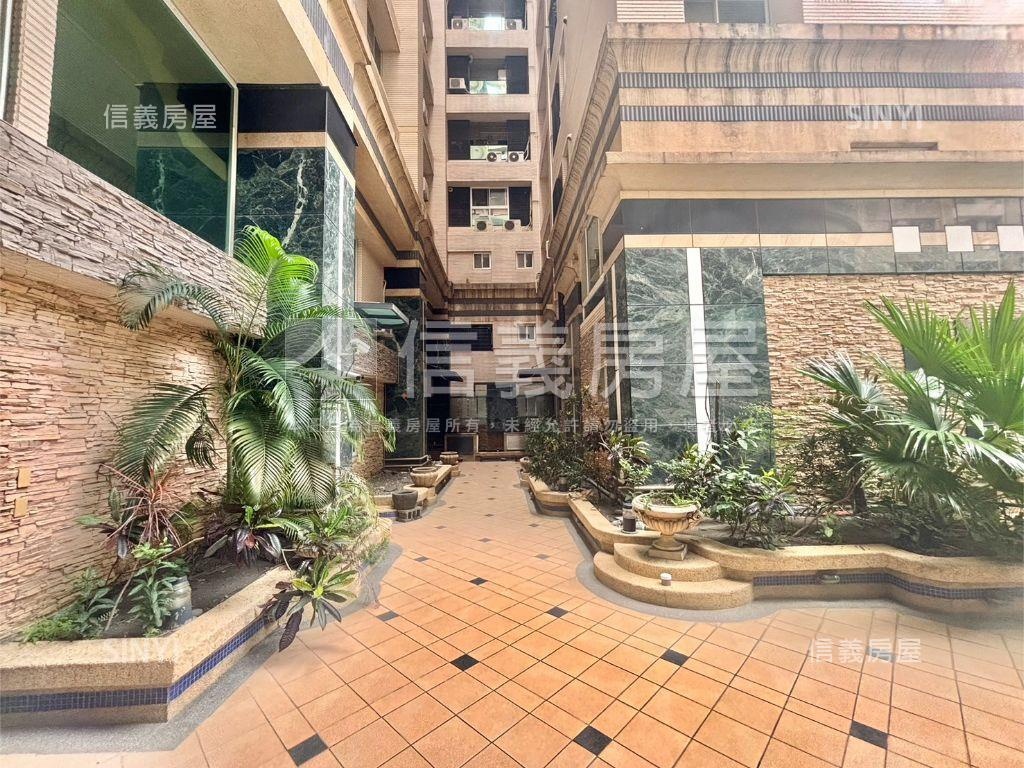 高美館華雄極美屋房屋室內格局與周邊環境