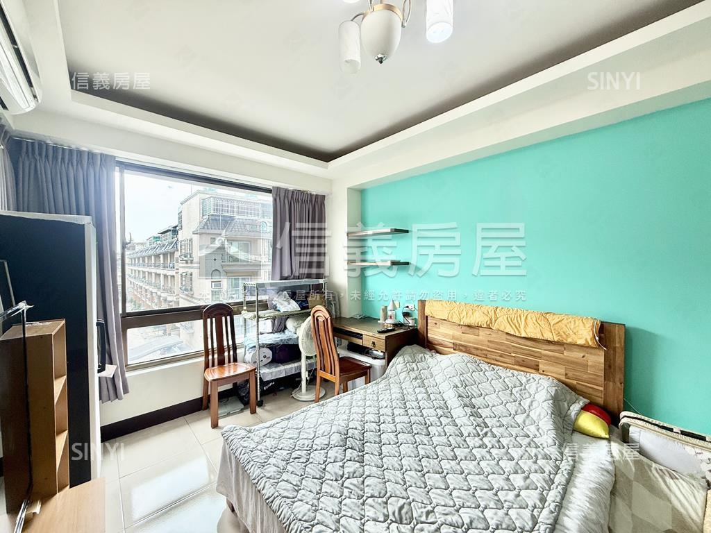 頂新特區臨路邊間質感車墅房屋室內格局與周邊環境