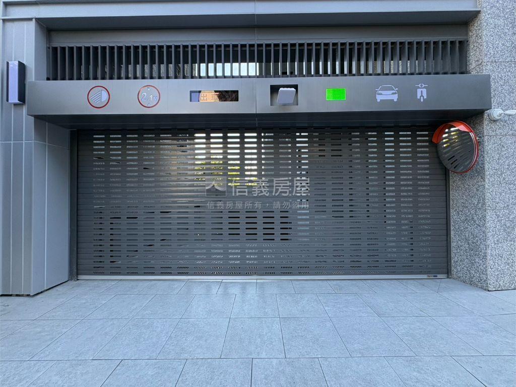 新碩大砌晶店面２１０號房屋室內格局與周邊環境