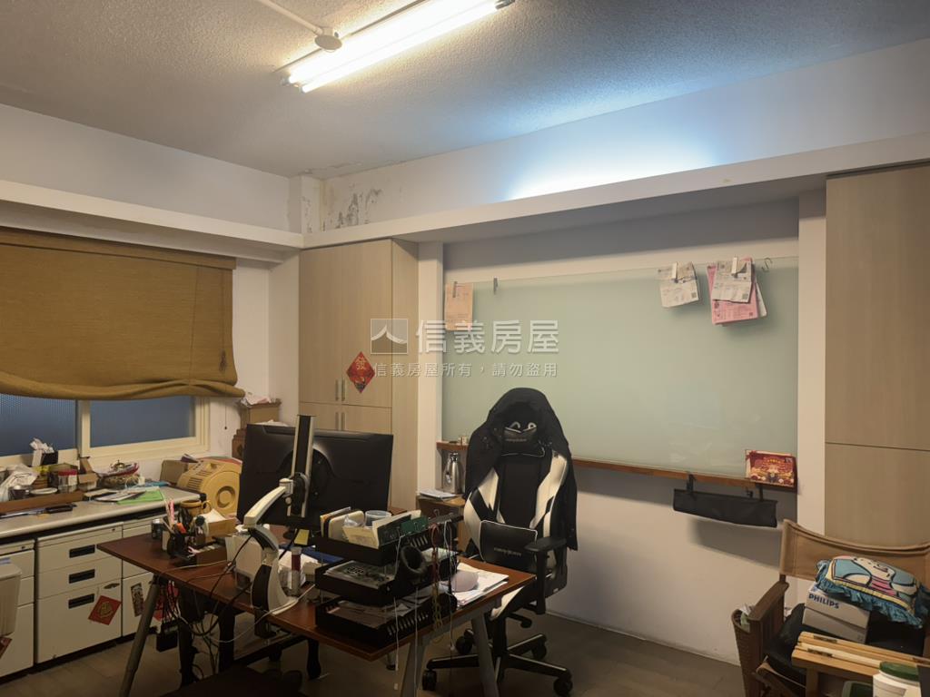 民生重劃庭院車庫一樓房屋室內格局與周邊環境