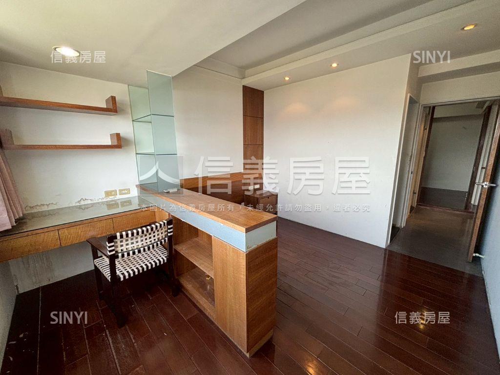 擎天豪景景觀三房房屋室內格局與周邊環境