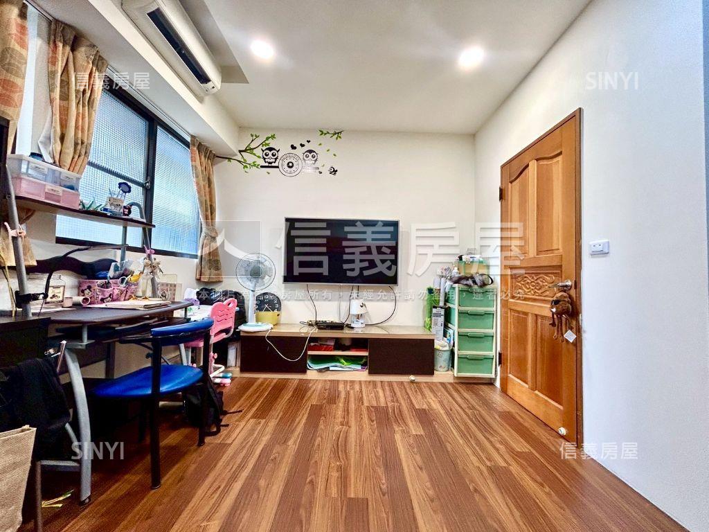 近捷運＆台鐵店面房屋室內格局與周邊環境