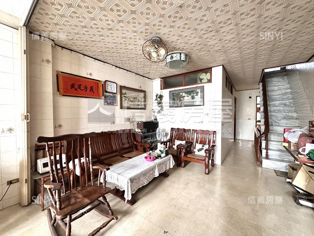 雙城計畫區安平透天房屋室內格局與周邊環境