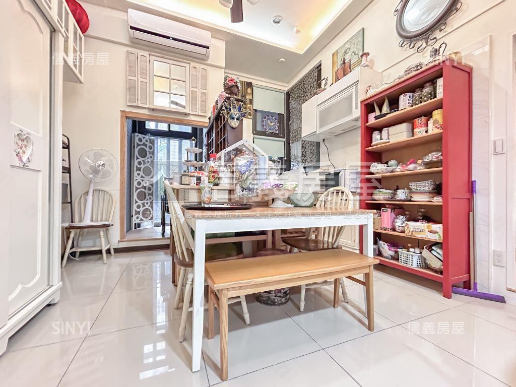 幸福城市稀有挑高戶房屋室內格局與周邊環境