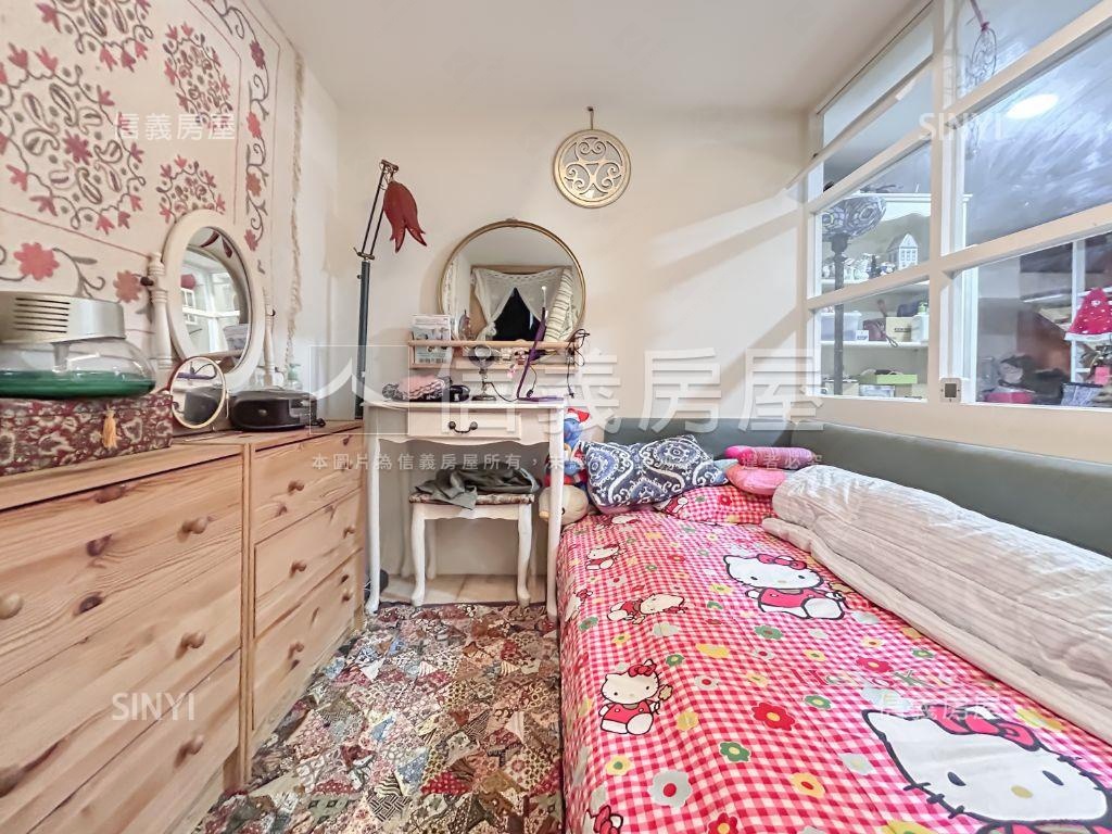 幸福城市稀有挑高戶房屋室內格局與周邊環境