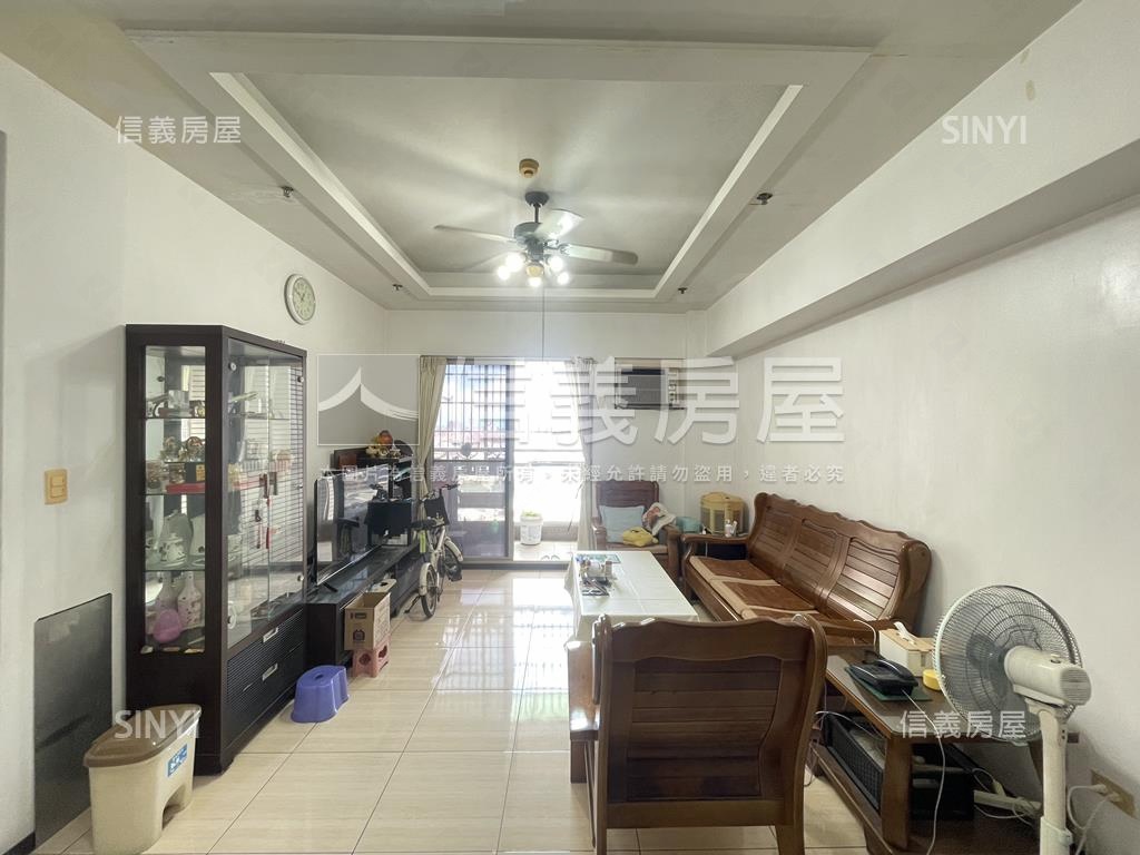鼎山永信擎天美綠景大三房房屋室內格局與周邊環境