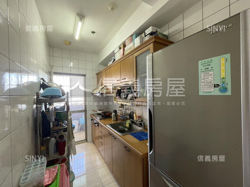 鼎山永信擎天美綠景大三房房屋室內格局與周邊環境