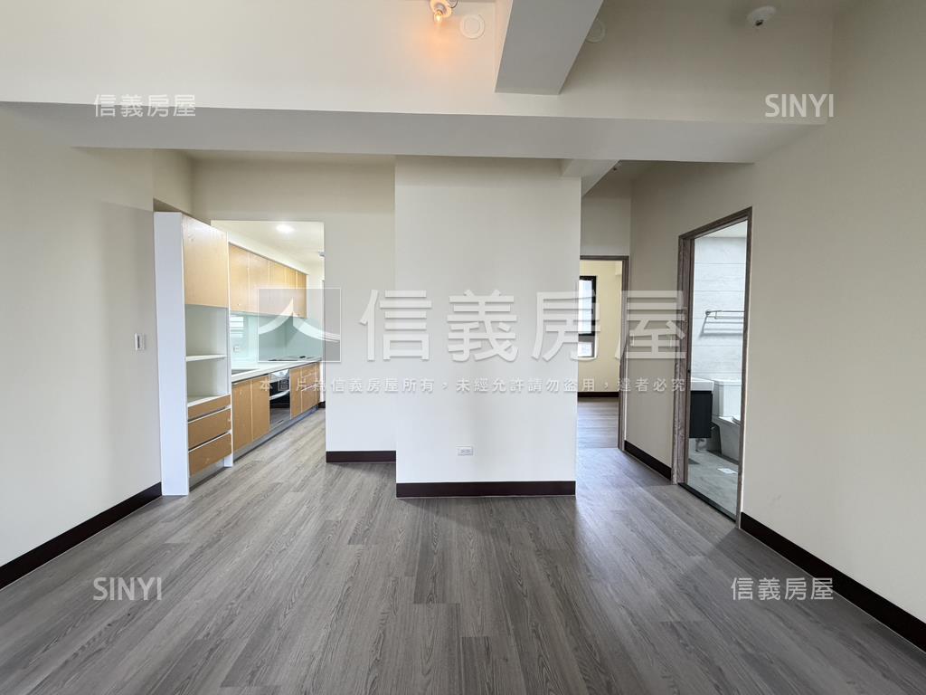 樺龍敘沐光三房雙衛開窗房屋室內格局與周邊環境