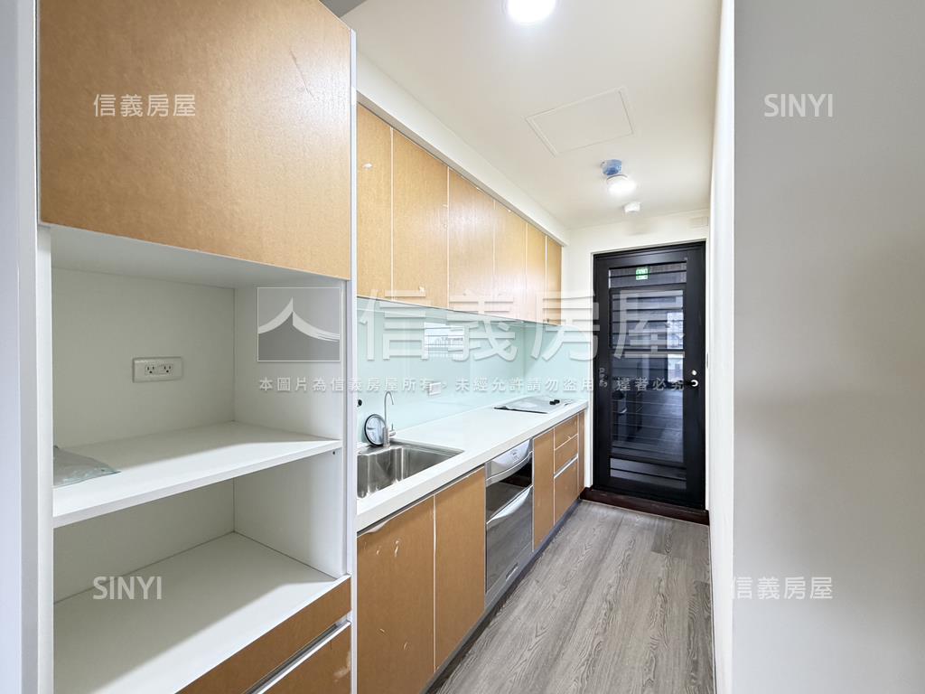 樺龍敘沐光三房雙衛開窗房屋室內格局與周邊環境