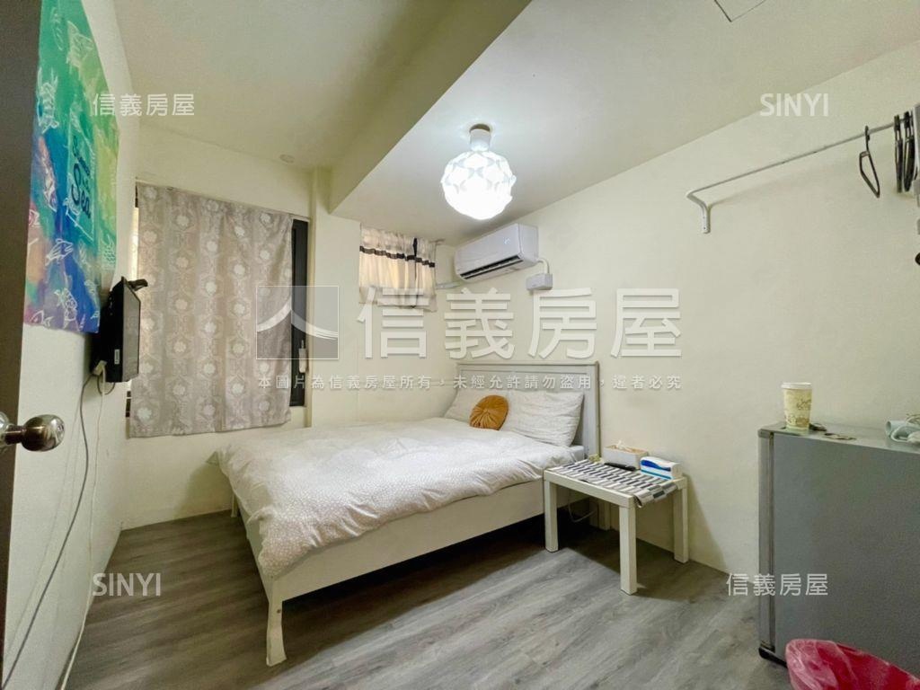 逢甲二樓收租六套房房屋室內格局與周邊環境