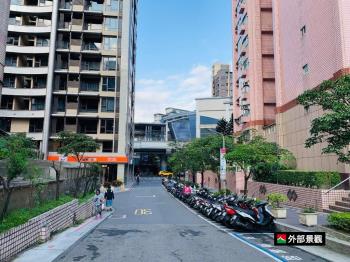 葫洲捷運●稀有面寬店面