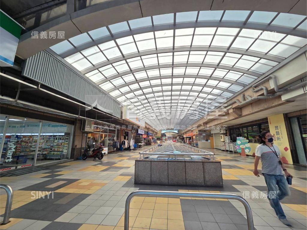 湯城雙車位大空間優質廠辦房屋室內格局與周邊環境