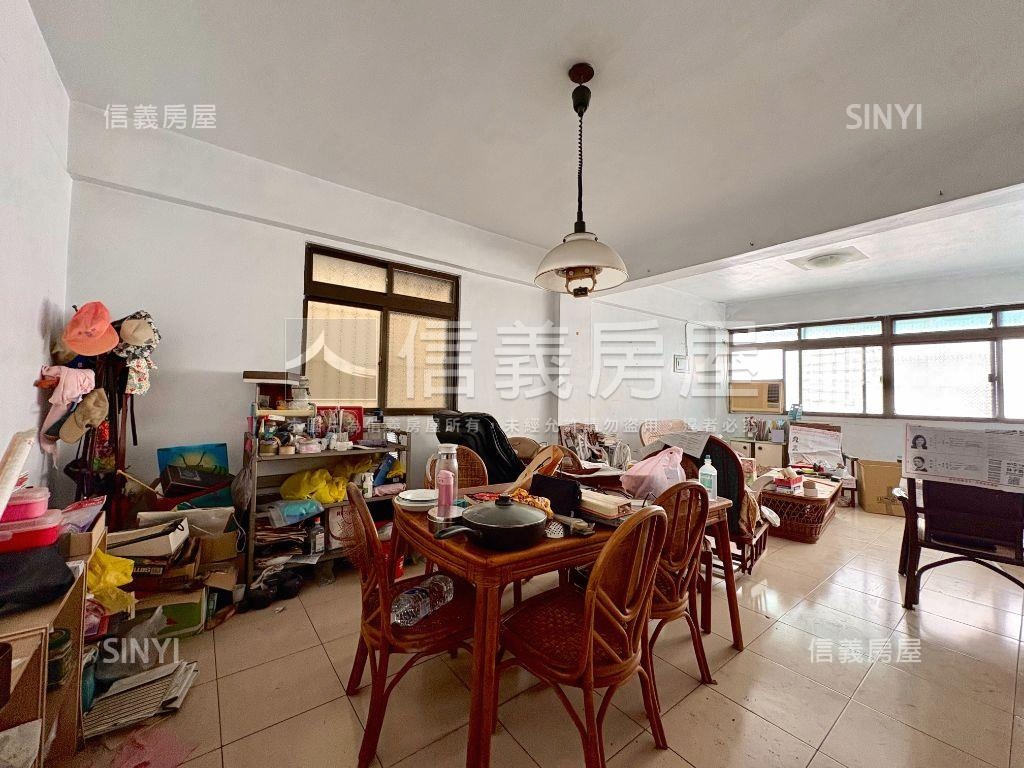 近火車站正５樓透天房屋室內格局與周邊環境