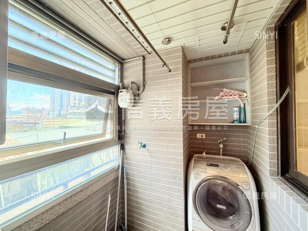 高峰邊間時尚美屋房屋室內格局與周邊環境