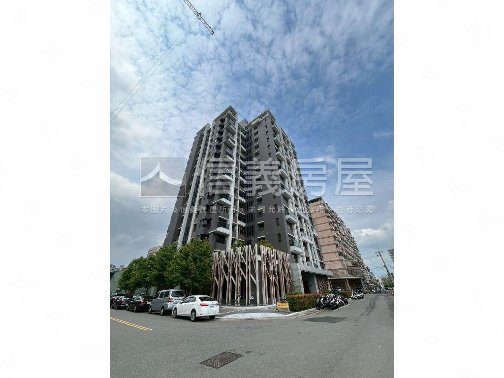 軟園旁，私藏裝潢兩房車位房屋室內格局與周邊環境