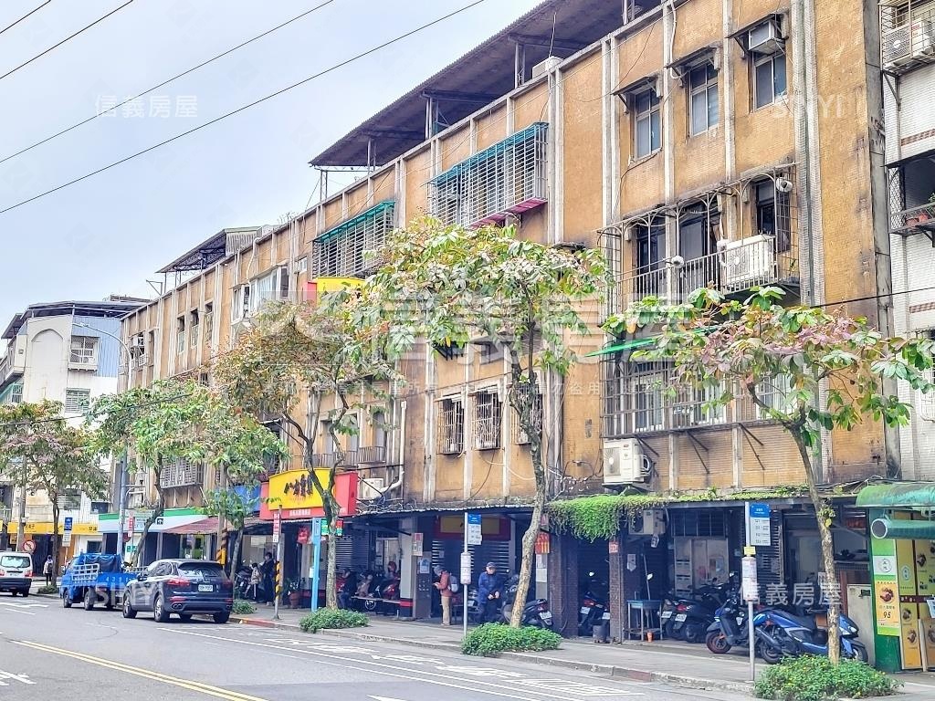 金龍圓環面寬金店面房屋室內格局與周邊環境